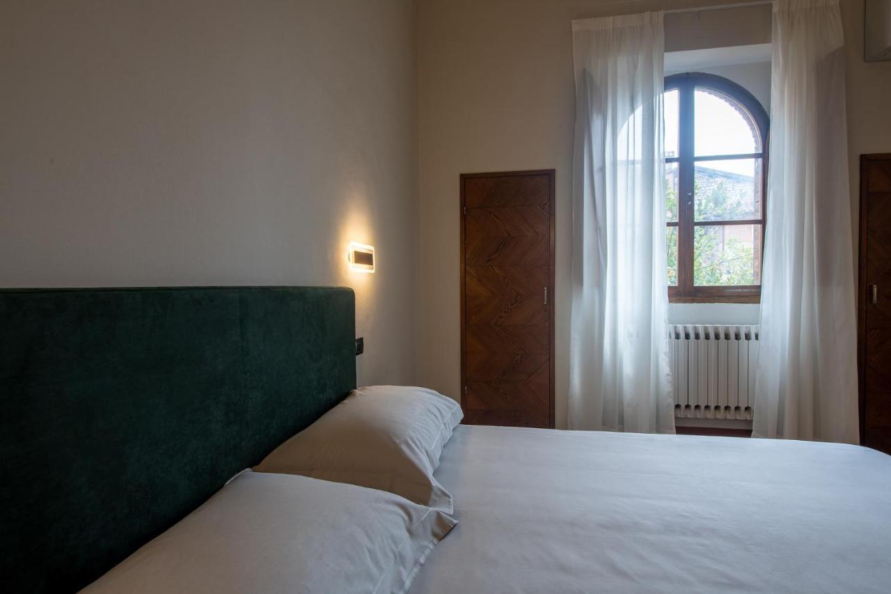 Hotel Gattapone Gubbio Esterno foto