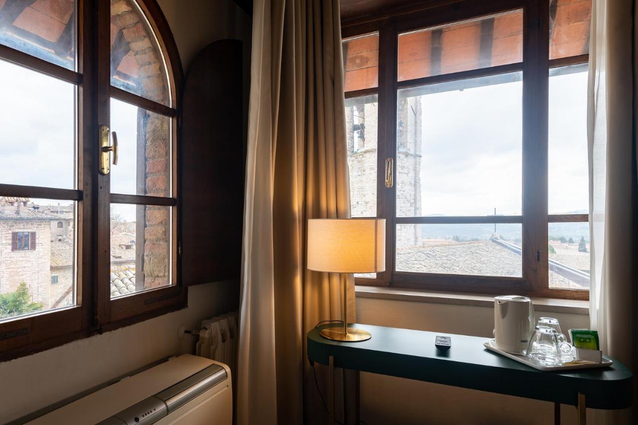 Hotel Gattapone Gubbio Esterno foto
