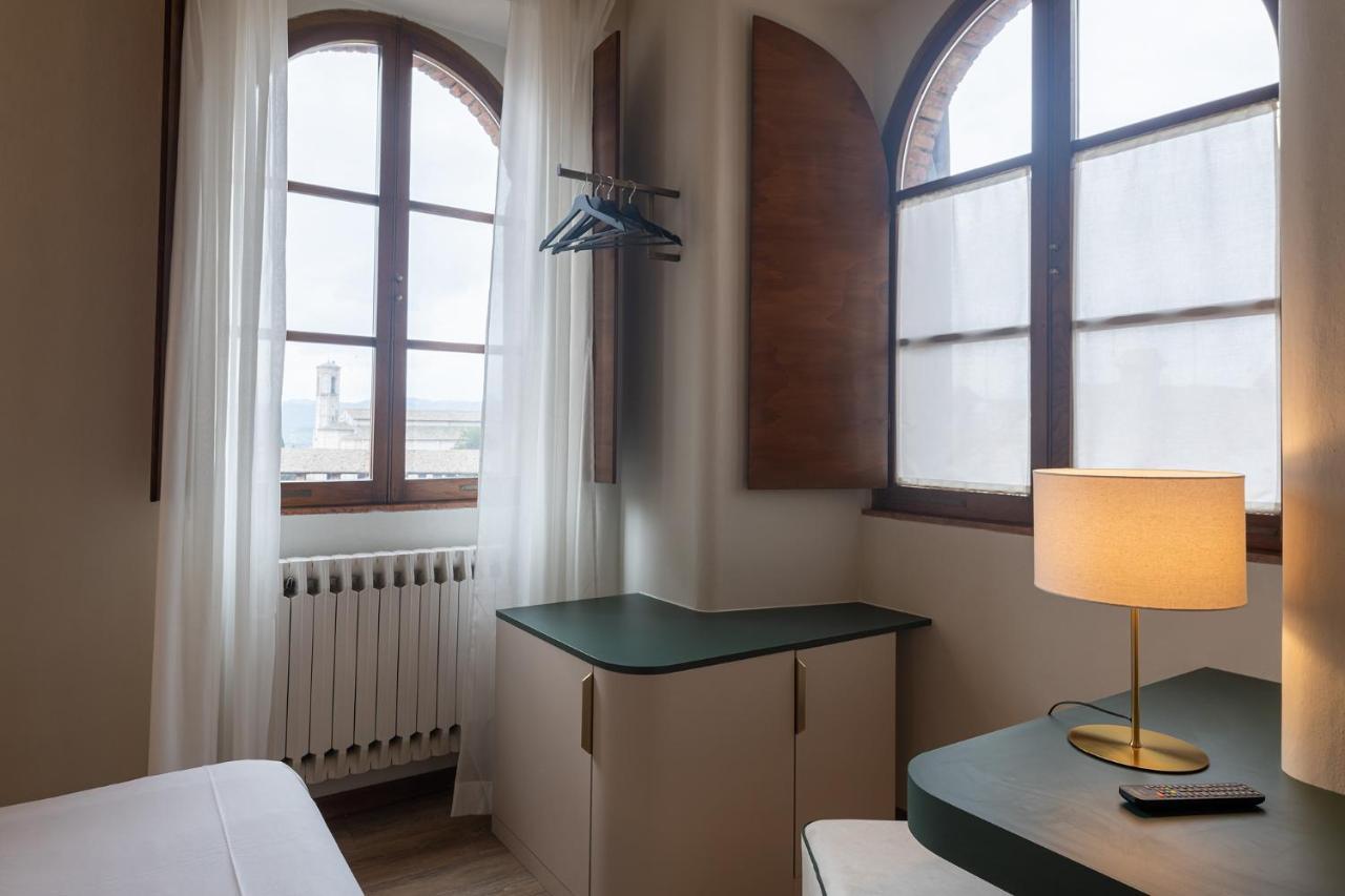 Hotel Gattapone Gubbio Esterno foto