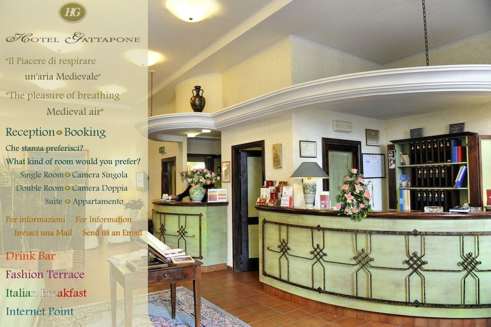Hotel Gattapone Gubbio Esterno foto